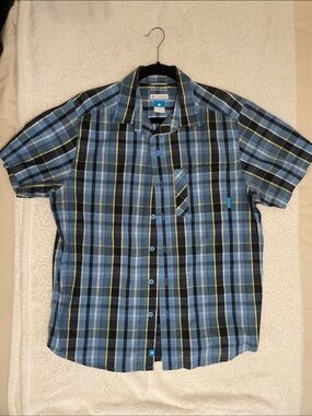 Columbia Men's Blue Plaid Button-Up Shirt